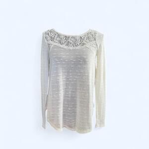 Cream American Rag lace-trimmed long sleeve top Size Medium